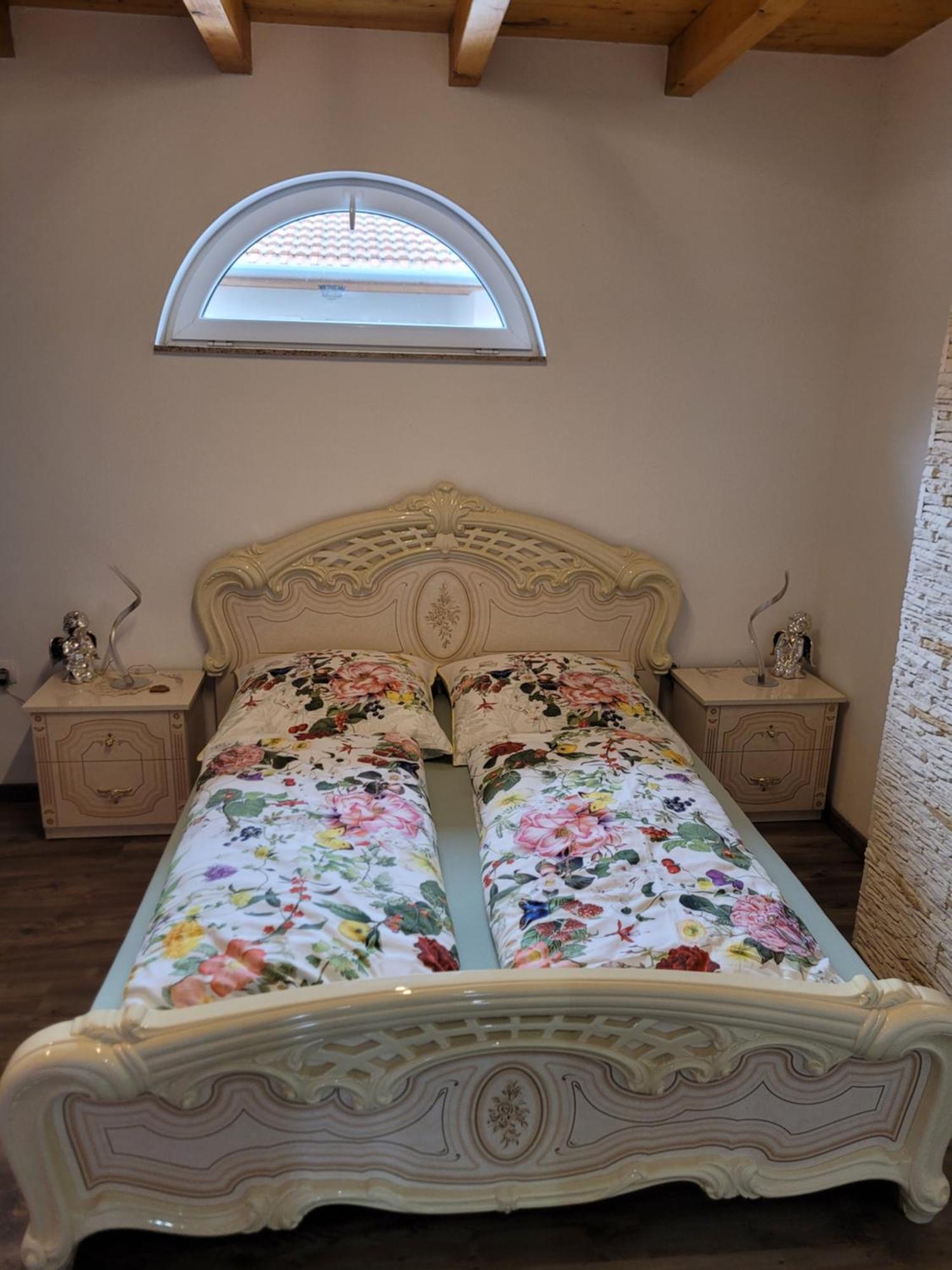 Manipura Villa Szemenyecsörnye Екстериор снимка