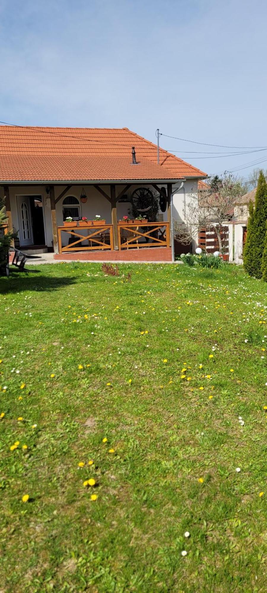 Manipura Villa Szemenyecsörnye Екстериор снимка