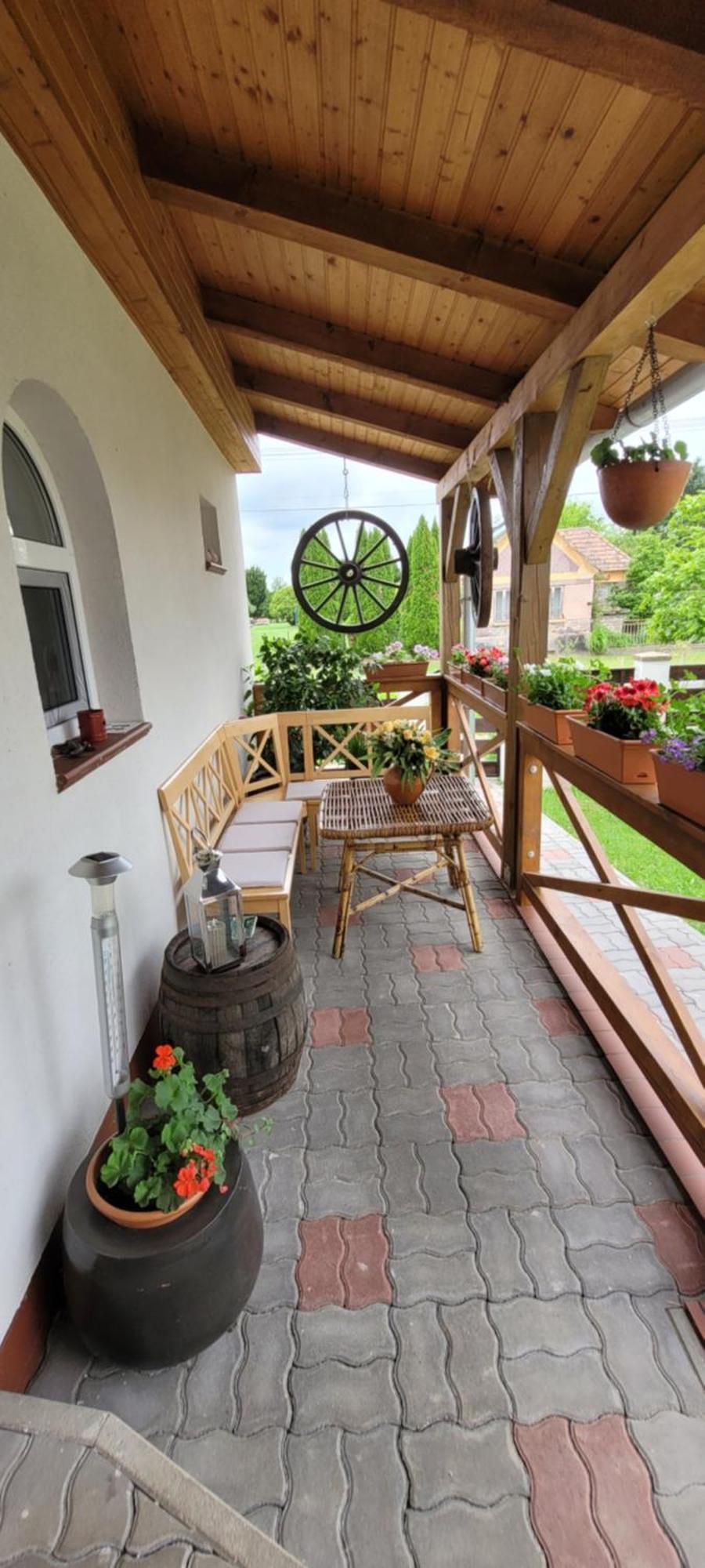 Manipura Villa Szemenyecsörnye Екстериор снимка