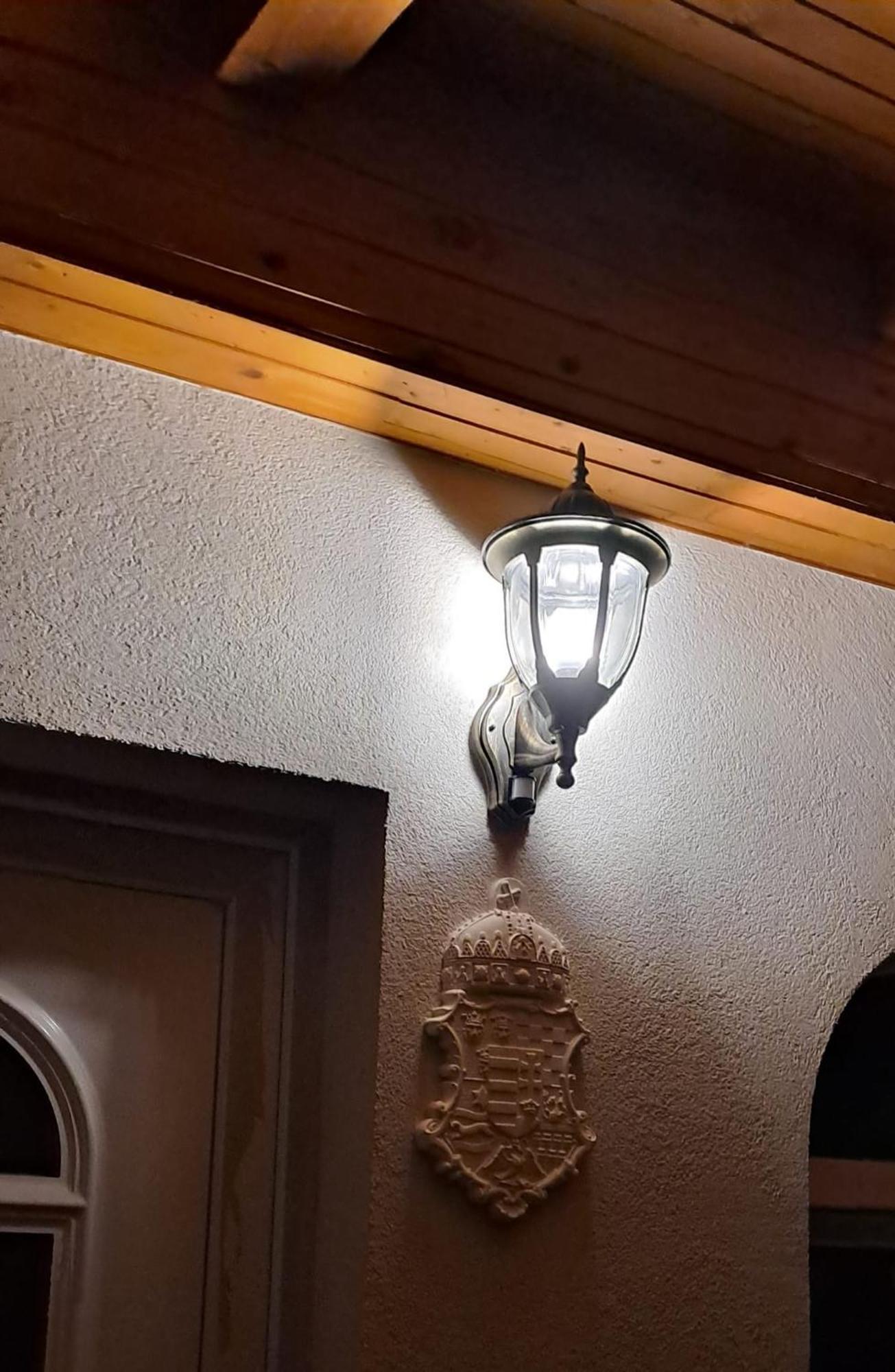 Manipura Villa Szemenyecsörnye Екстериор снимка